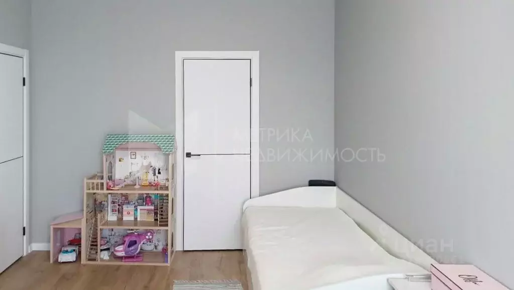 2-к кв. Тюменская область, Тюмень ул. Михаила Сперанского, 45 (69.0 м) - Фото 0