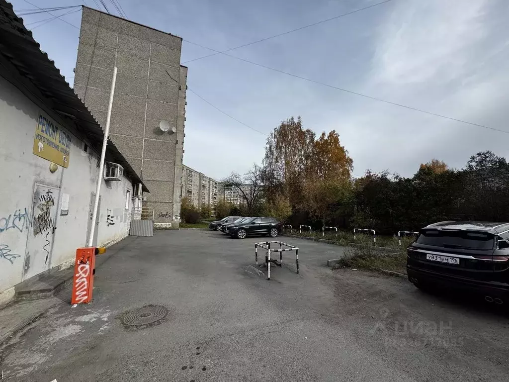 Офис в Свердловская область, Екатеринбург ул. Опалихинская, 27 (1930 ... - Фото 2