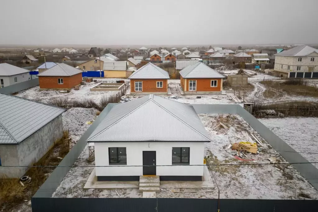 Дом в Оренбургская область, Оренбургский район, Южноуральский ... - Фото 1