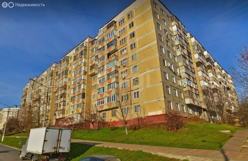 2-комнатная квартира: Белгород, 10-й микрорайон, улица 60 лет Октября, ... - Фото 1