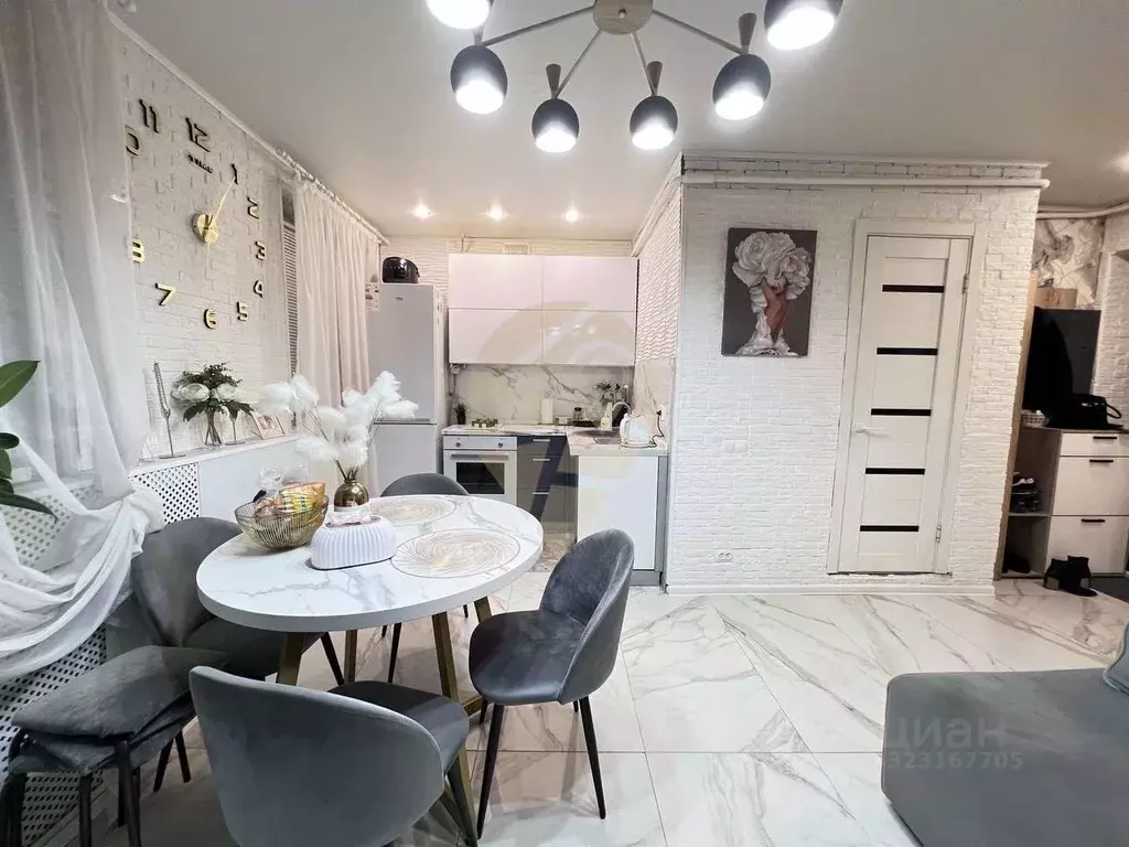 2-к кв. Белгородская область, Губкин Народная ул., 10 (42.0 м) - Фото 2