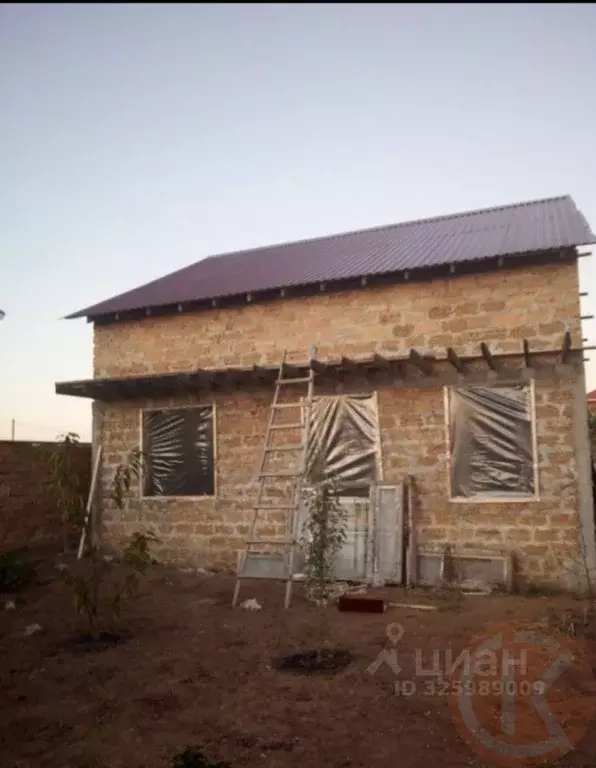 Дом в Крым, Евпатория Спутник-2 мкр, ул. Степная, 51 (100 м) - Фото 1