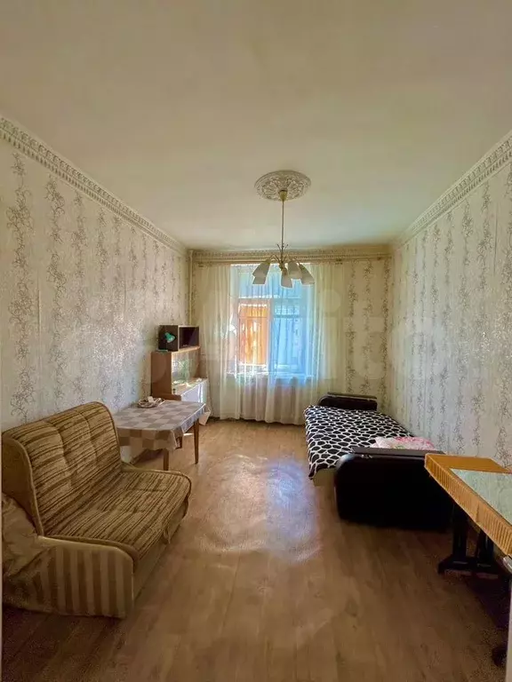 Комната 16 м в 4-к., 5/5 эт. - Фото 0