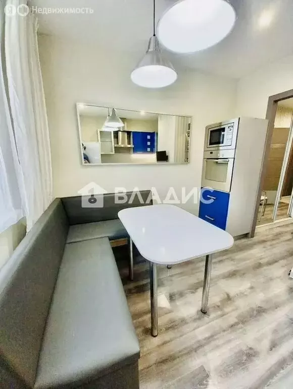 3-комнатная квартира: Москва, Осенний бульвар, 12к4 (72 м) - Фото 1