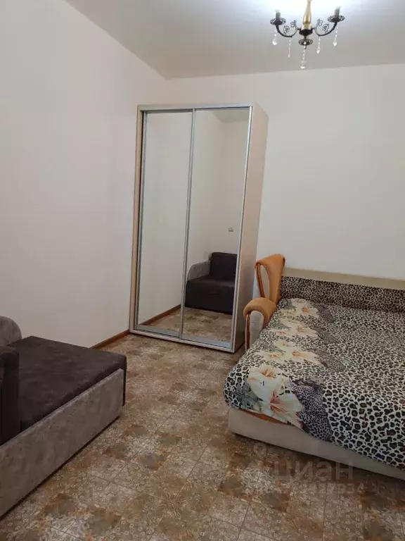 1-к кв. Крым, Симферополь ул. Ешиль Ада, 7 (30.0 м) - Фото 0