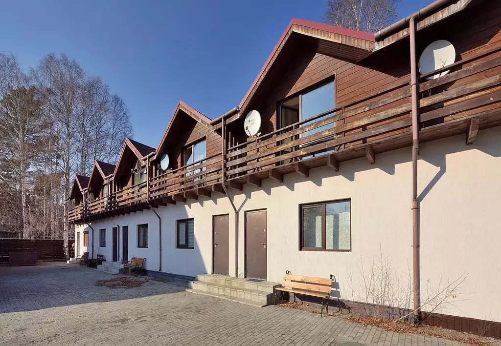 Дом в Башкортостан, Белорецкий район, Абзаковский сельсовет, с. ... - Фото 1