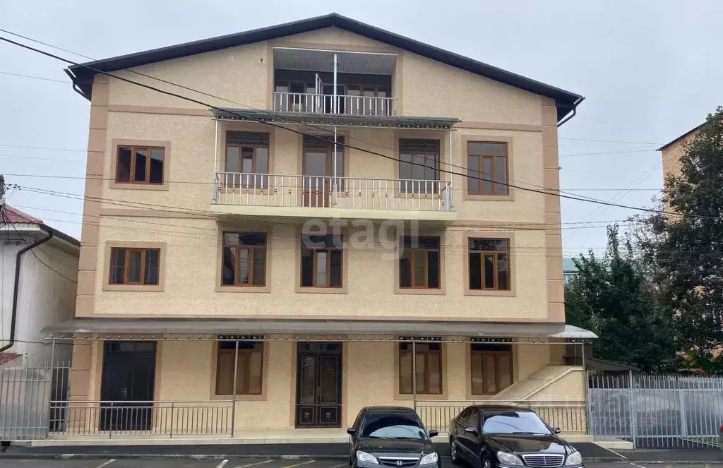 Офис в Ингушетия, Назрань просп. Идриса Базоркина (500 м) - Фото 1