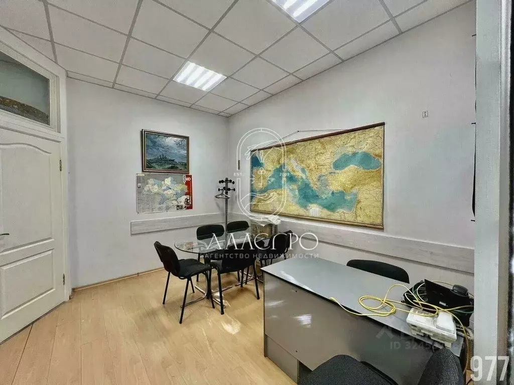 Офис в Севастополь ул. Ленина, 40 (70 м) - Фото 2