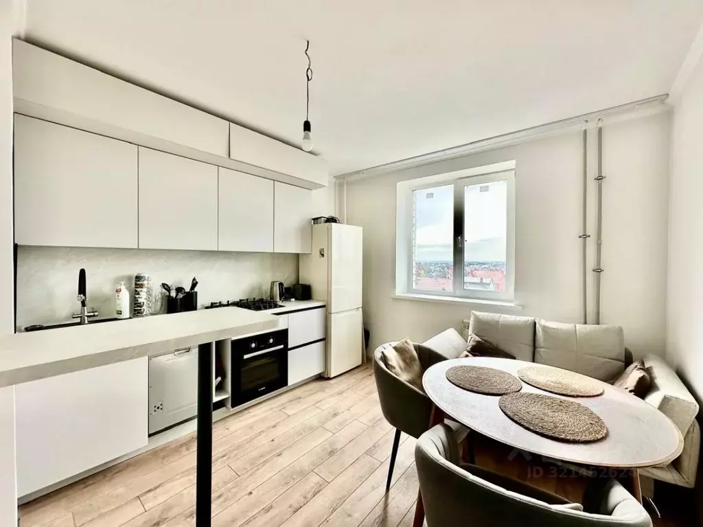 2-к кв. Курская область, Курск просп. Дружбы, 19б (66.5 м) - Фото 1