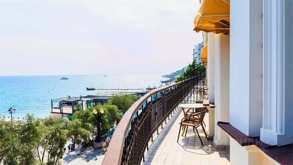 1-к кв. Крым, Ялта наб. Имени В.И. Ленина, 35 (70.0 м) - Фото 1