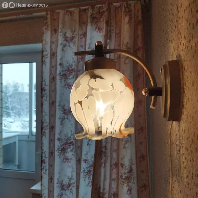 1-комнатная квартира: посёлок городского типа Зеленоградский, улица ... - Фото 2