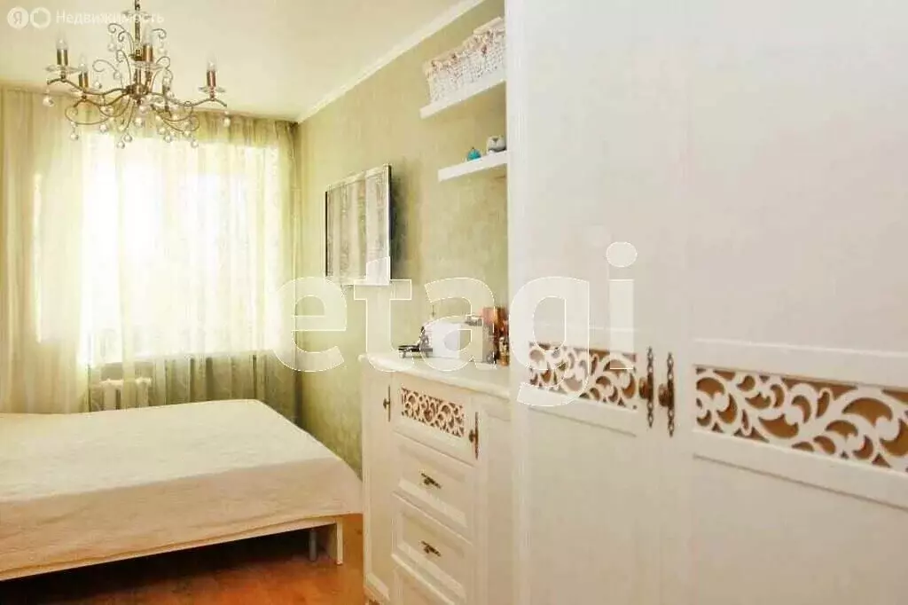 4-комнатная квартира: Тюмень, Холодильная улица, 136 (74 м) - Фото 2