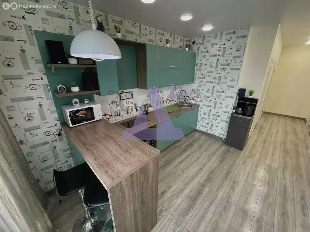 Квартира-студия: Барнаул, проспект Энергетиков, 24 (51 м) - Фото 2