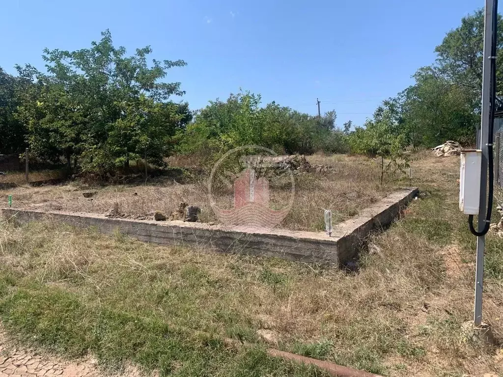 Участок в Крым, Черноморский район, с. Новосельское ул. Ивана Жудова ... - Фото 1
