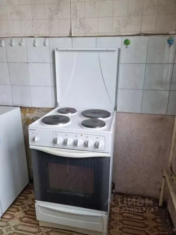 1-к кв. Омская область, Омск ул. Кирова, 20 (40.2 м) - Фото 2