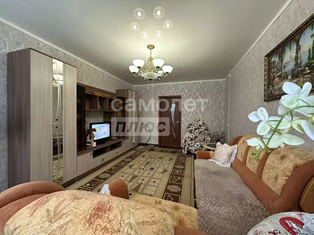 2-к кв. Ярославская область, Углич Спасская ул., 9 (42.5 м) - Фото 0