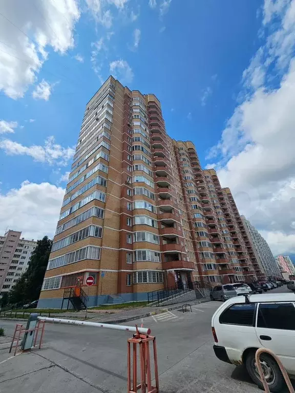 3-к. квартира, 81 м, 10/17 эт. - Фото 0
