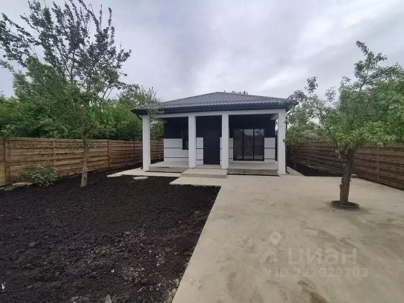 Дом в Краснодарский край, Краснодар Елизаветинская ст-ца, Речник ... - Фото 2