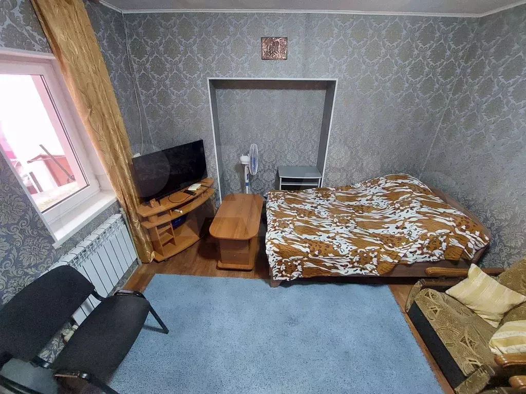 Комната 15 м в 1-к., 1/1 эт. - Фото 1