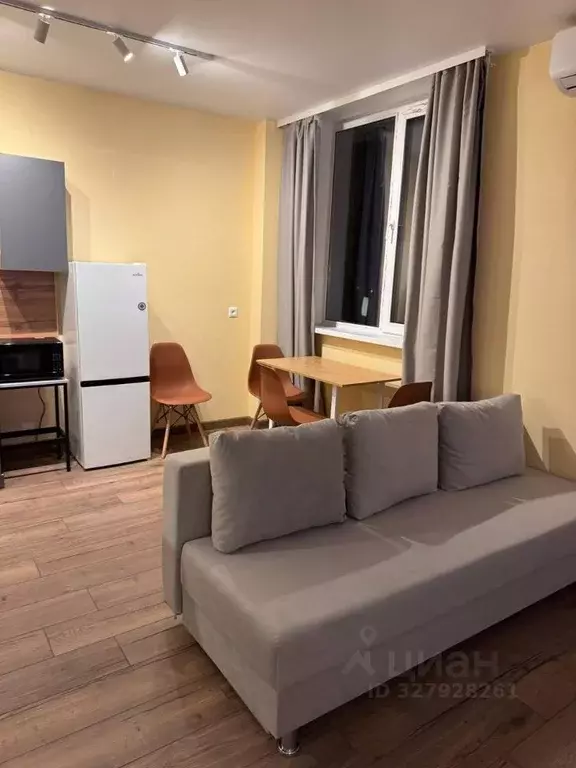 Студия Приморский край, Владивосток ул. 3-я Поселковая, 22к2 (38.0 м) - Фото 1