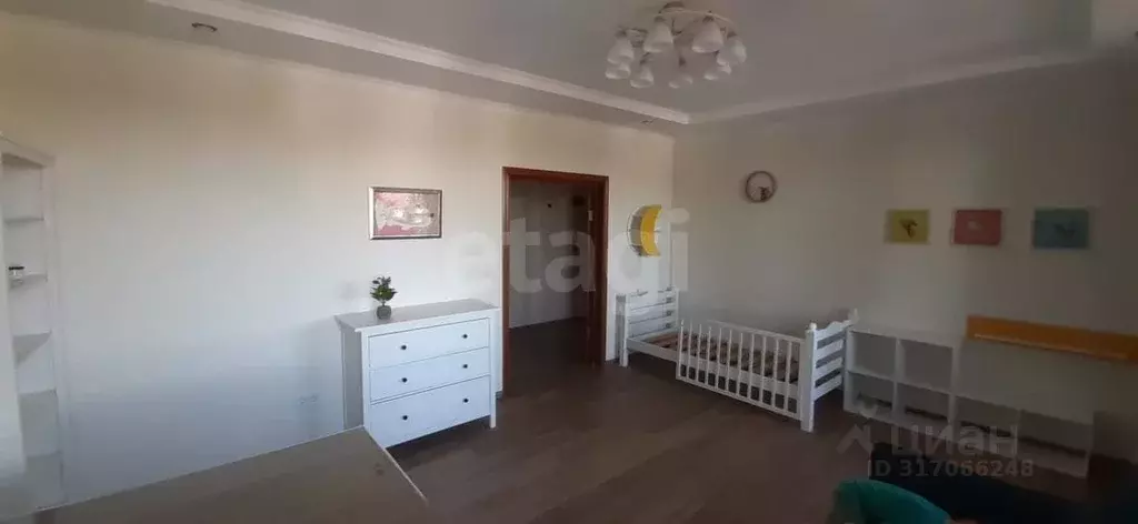 2-к кв. Калужская область, Малоярославец ул. Кутузова, 24 (69.9 м) - Фото 0