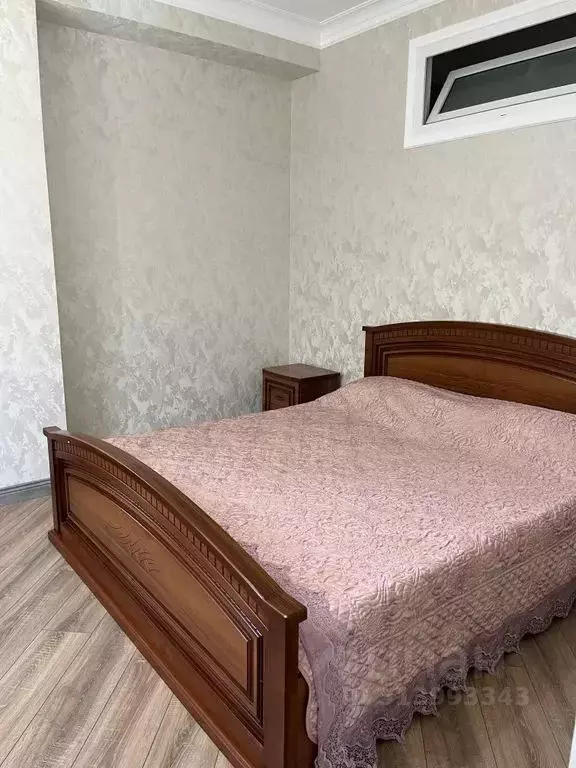 3-к кв. Дагестан, Избербаш ул. Азизова, 4 (86.0 м) - Фото 0