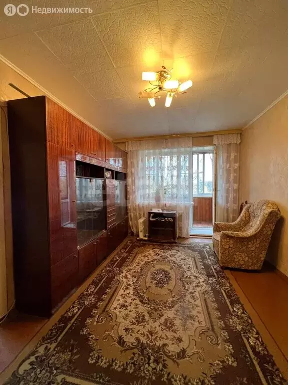 3-комнатная квартира: Воротынск, посёлок Воротынск, улица Шестакова, ... - Фото 1