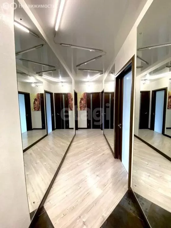 3-комнатная квартира: Воронеж, улица Пирогова, 36 (70 м) - Фото 1