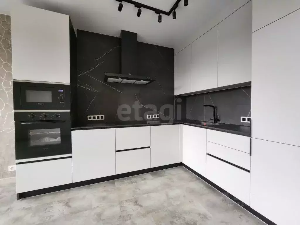 3-к кв. Башкортостан, Уфа бул. Ибрагимова, 90/2 (71.5 м) - Фото 1