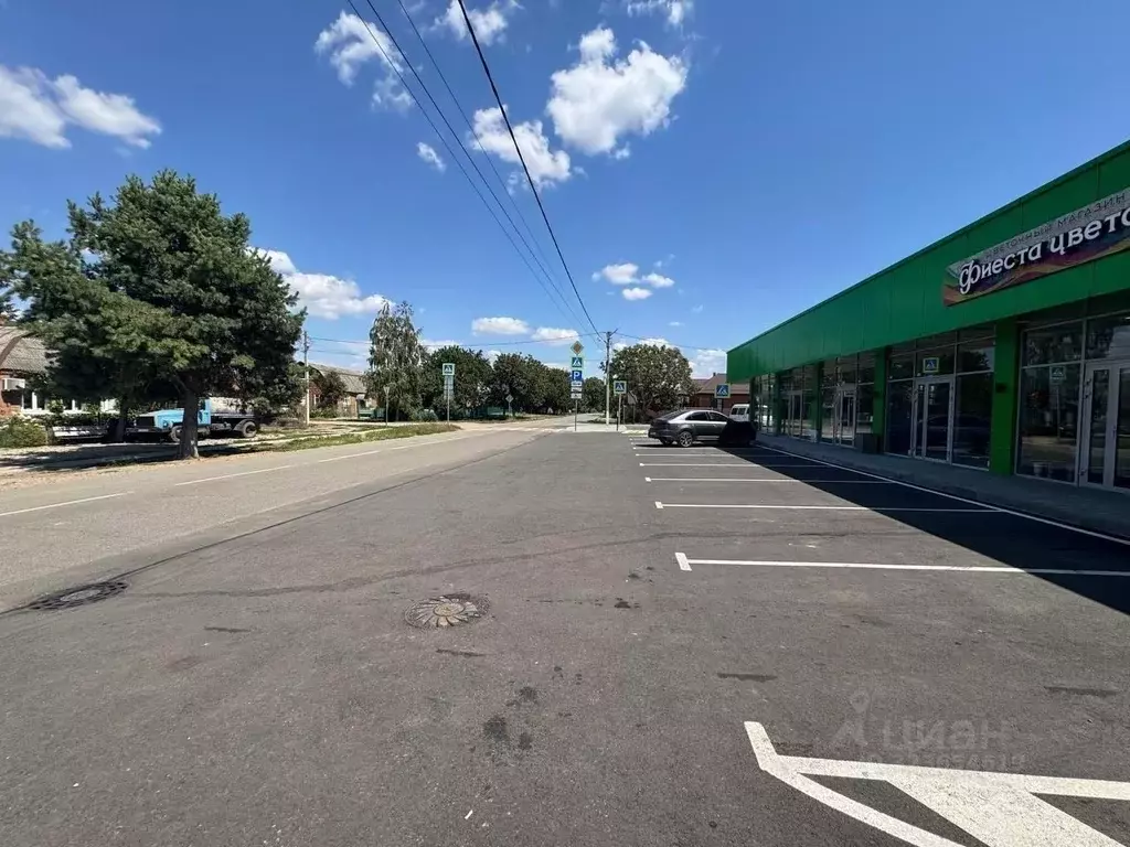 Торговая площадь в Краснодарский край, Динской район, Васюринское ... - Фото 2