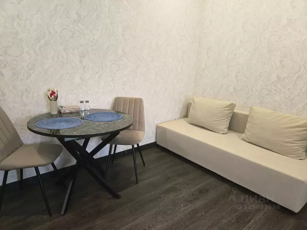 1-к кв. Хабаровский край, Хабаровск Заозерная ул., 33 (35.0 м) - Фото 1