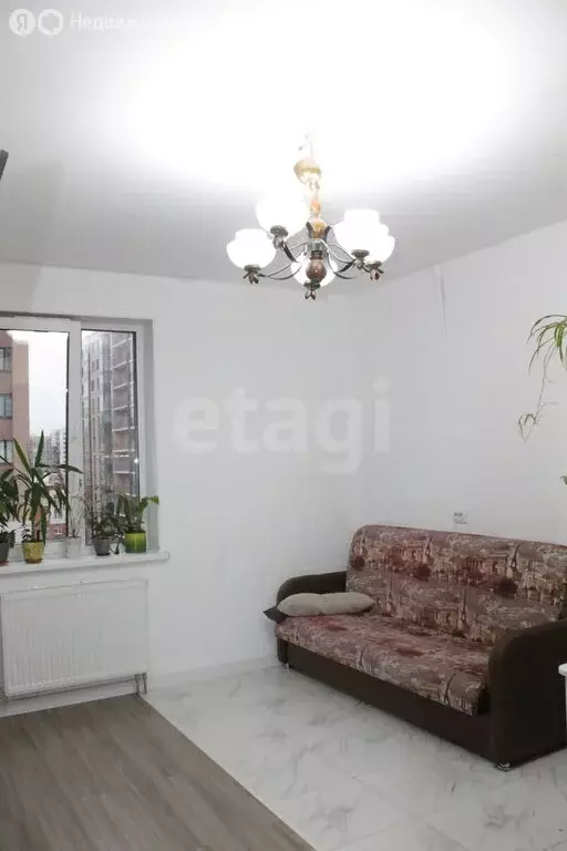 4-комнатная квартира: Бугры, Чайная улица, 4 (79.42 м) - Фото 1