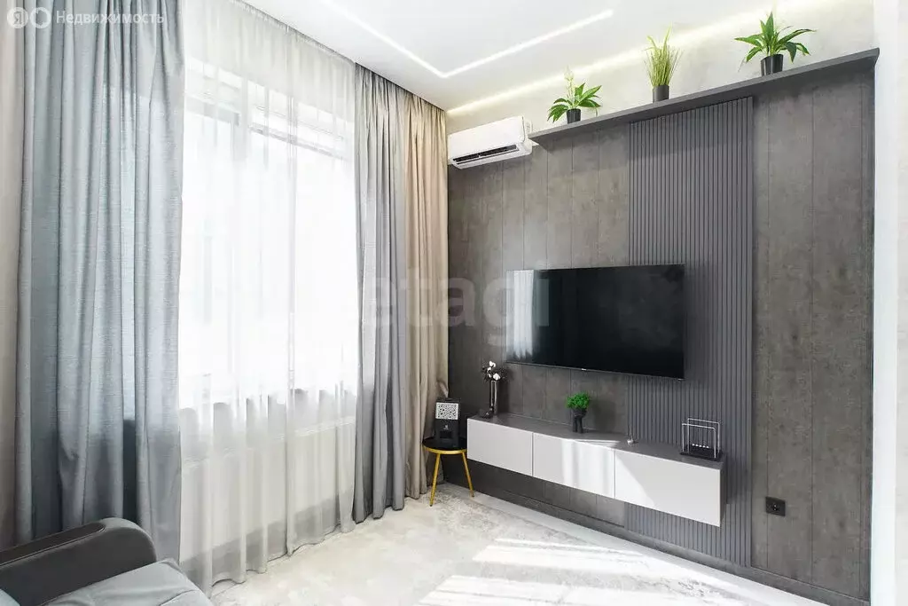 Квартира-студия: Тюмень, улица Вице-адмирала Воронцова, 5 (27.7 м) - Фото 0