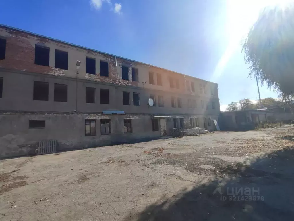 Производственное помещение в Северная Осетия, Владикавказ Черменское ... - Фото 1