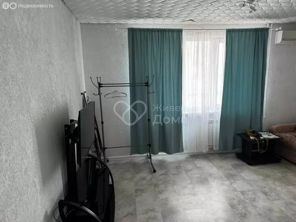 1-комнатная квартира: Волгоград, улица Малиновского, 8 (27.4 м) - Фото 0