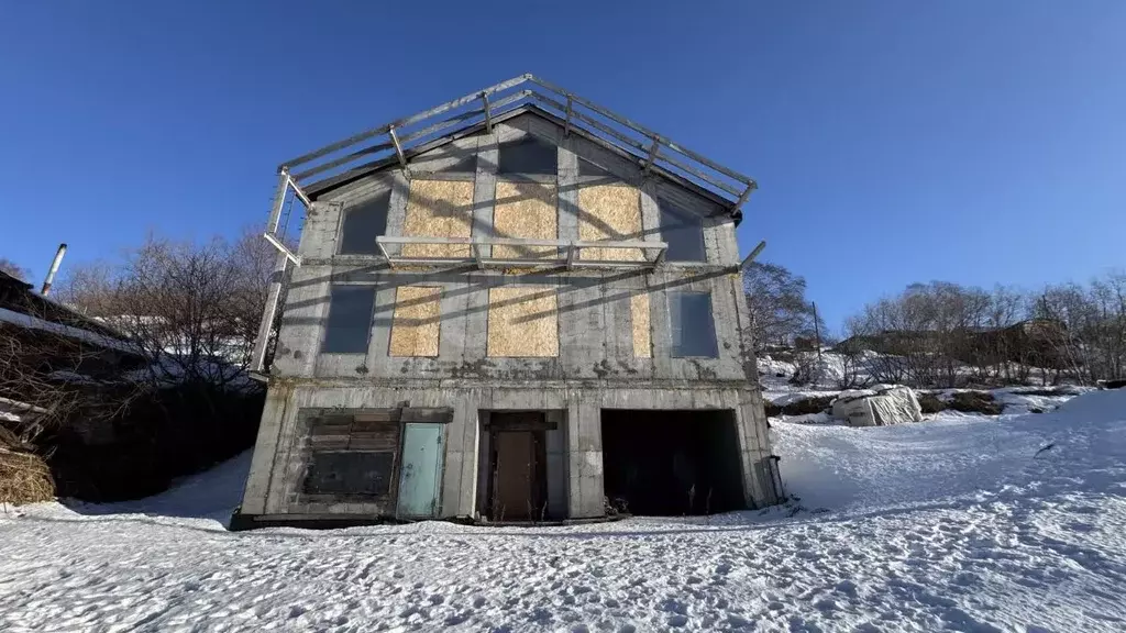 Дом в Камчатский край, Петропавловск-Камчатский ул. Завойко, 17 (293 ... - Фото 2
