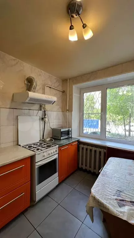3-к. квартира, 60 м, 1/9 эт. - Фото 0