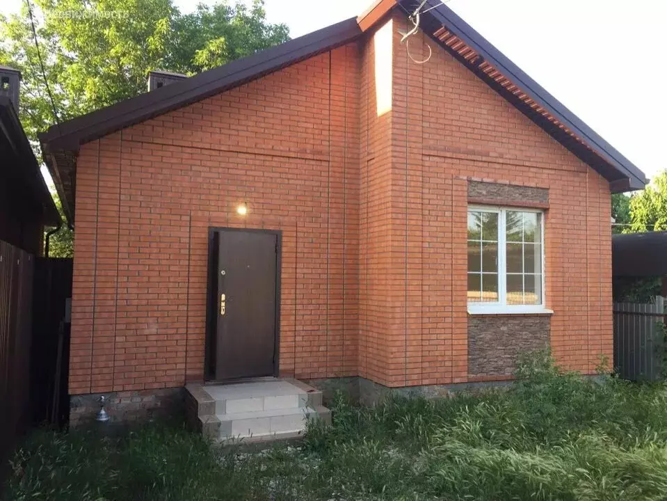 Дом в Ростов-на-Дону, Золотистая улица (80 м) - Фото 0