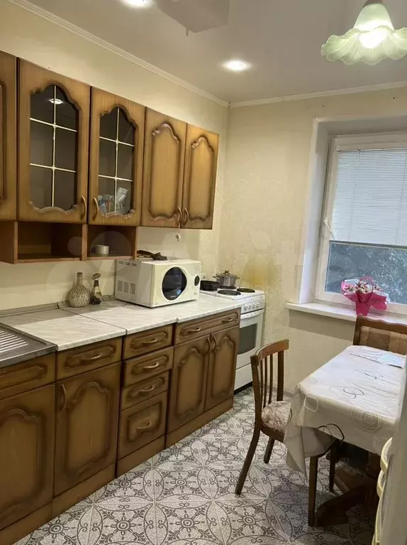 6-к. квартира, 31 м, 6/10 эт. - Фото 1