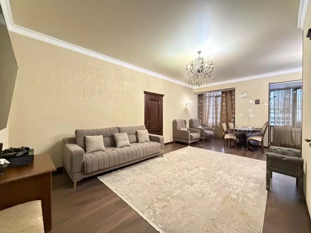 2-к кв. Кабардино-Балкария, Нальчик Оранжерейная ул. (67.0 м) - Фото 1