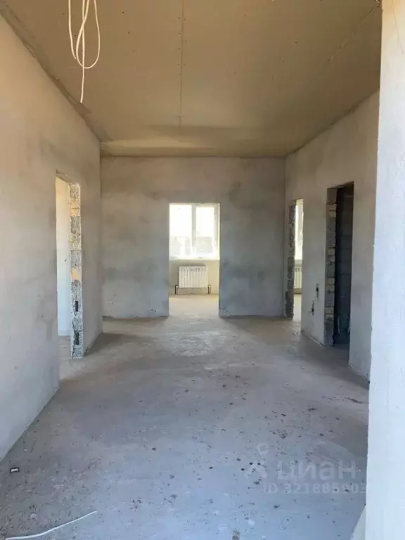 Дом в Астраханская область, Наримановский район, с. Солянка ... - Фото 1