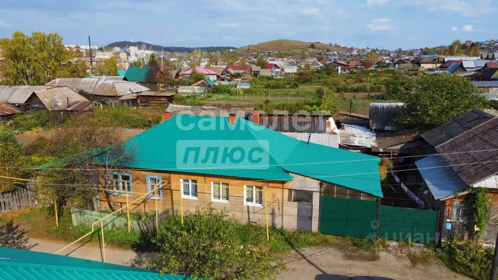 3-к кв. Челябинская область, Нязепетровск Школьный пер., 3 (65.5 м) - Фото 0