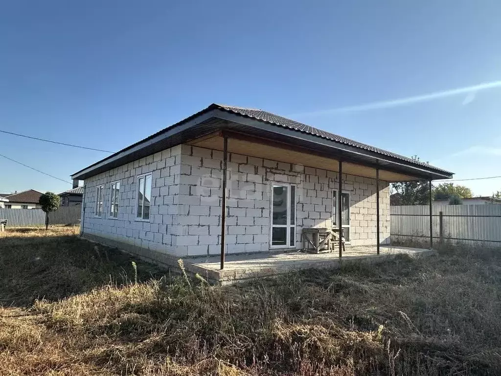 Дом в Саратовская область, Саратов проезд 3-й Малый Клеверный (110 м) - Фото 1