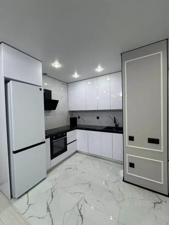 2-к кв. Астраханская область, Астрахань ул. Трофимова, 7Ак1 (55.0 м) - Фото 2