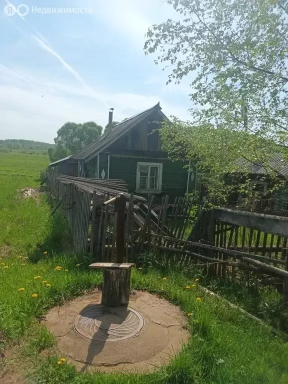Дом в Новгородская область, Маловишерское городское поселение, деревня ... - Фото 1
