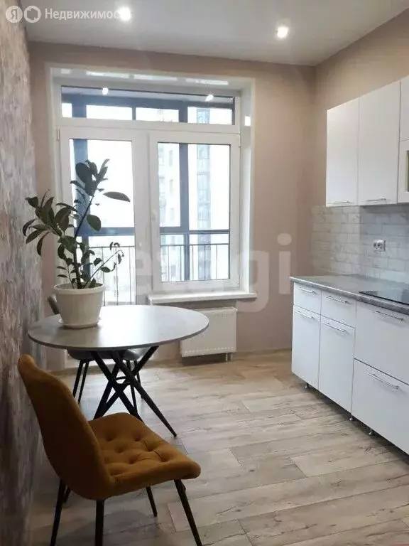 1-комнатная квартира: Воронеж, улица Лётчика Колесниченко, 65А (35 м) - Фото 2