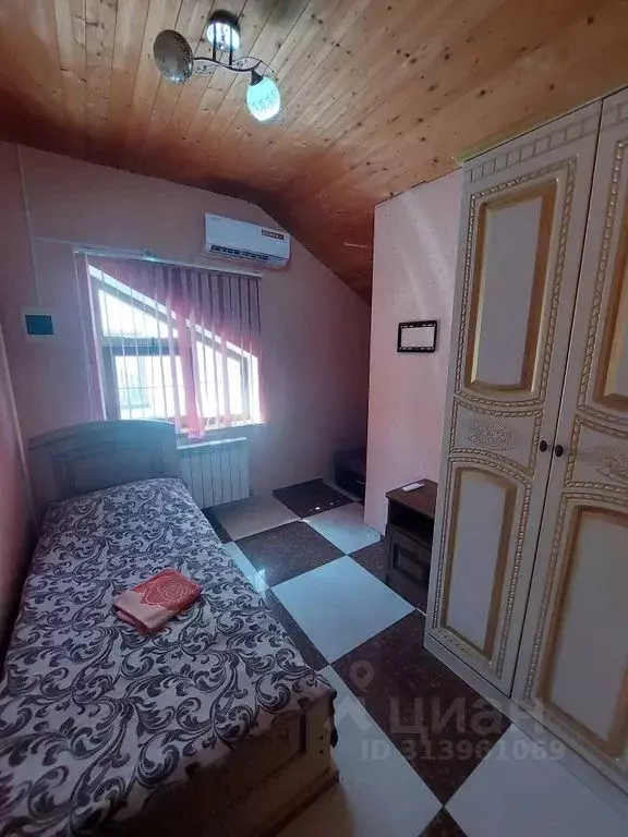 Комната Краснодарский край, Геленджик ул. Грибоедова, 19 - Фото 0