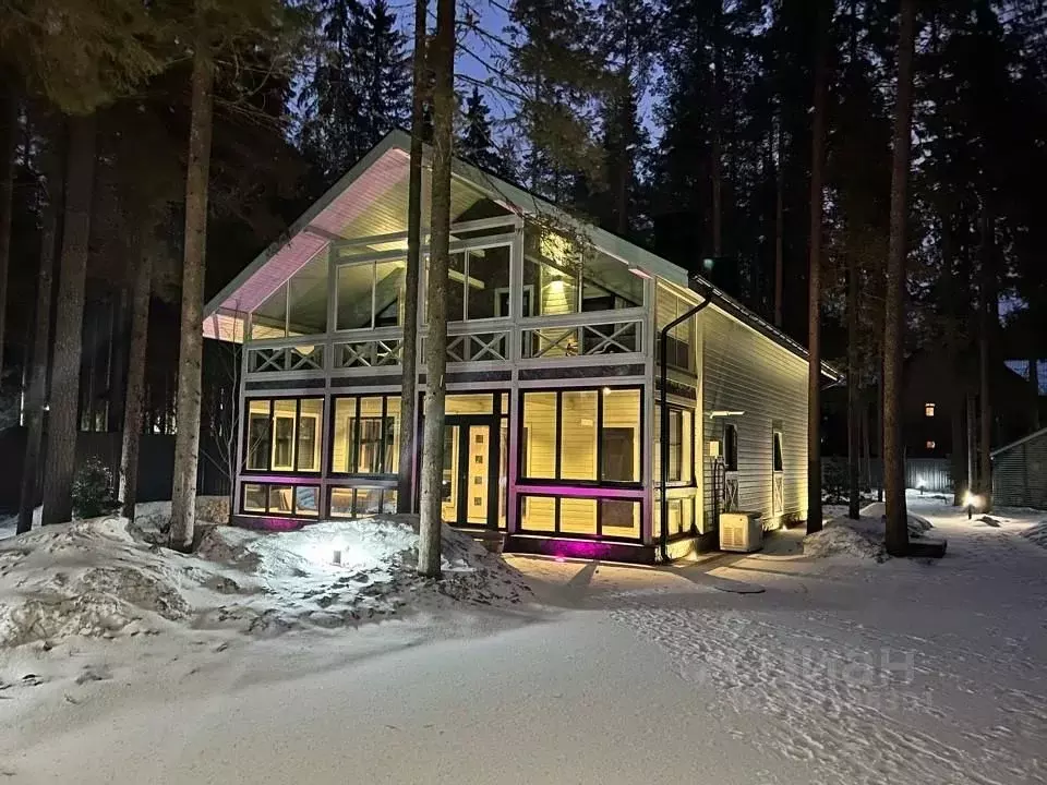 Дом в Санкт-Петербург пос. Репино, Большой просп. (300 м) - Фото 2