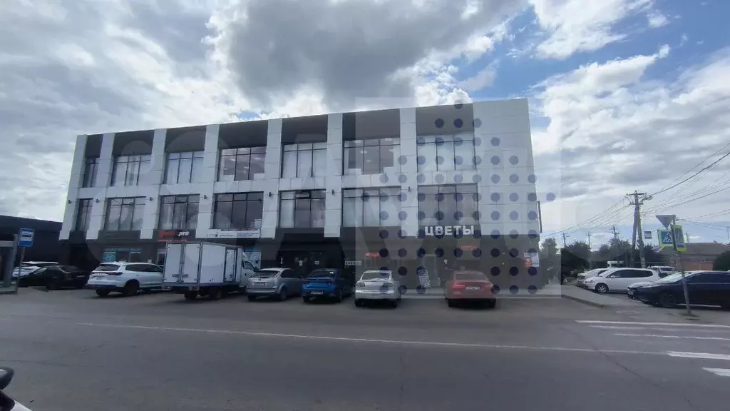 Торговая площадь, услуги, офис 84 кв. м., ремонт - Фото 1