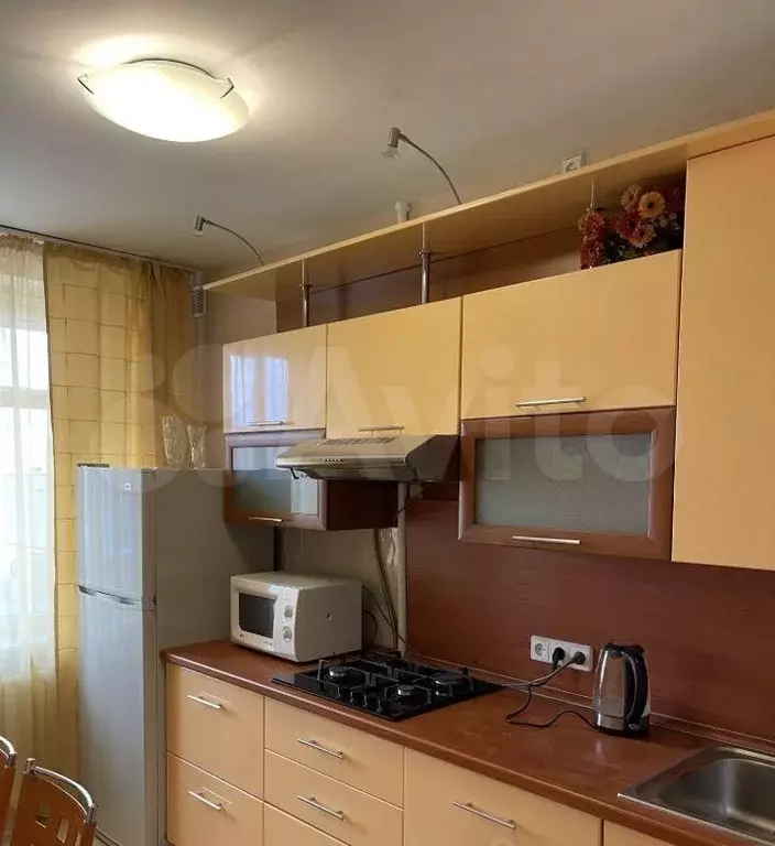 1-к. квартира, 37 м, 4/10 эт. - Фото 0